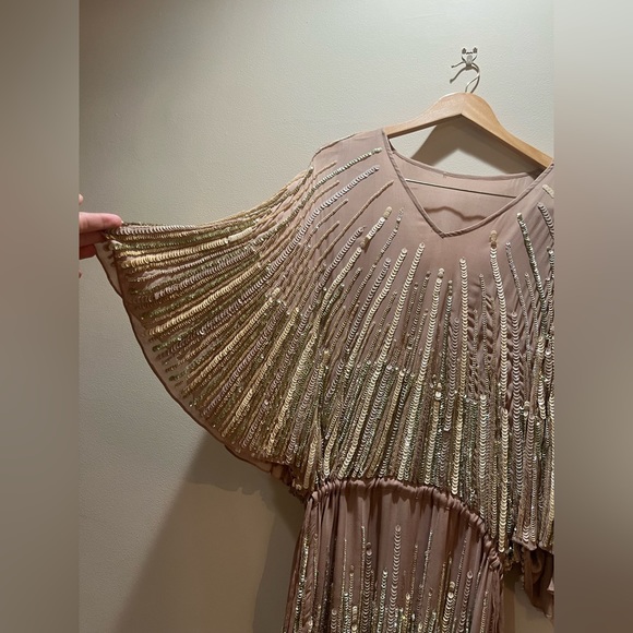 Dress - Picture 2 of 4